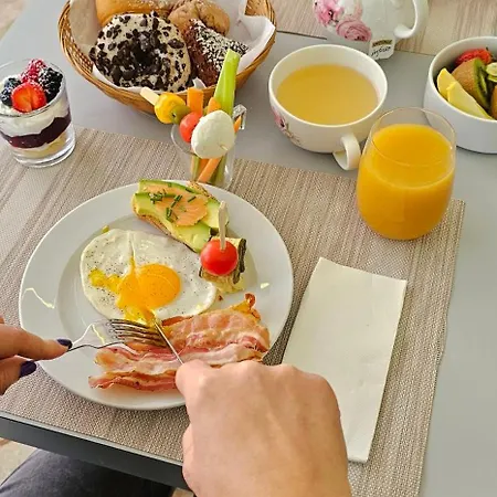 Отель Mirage 3*