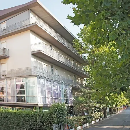 Hotel Mirage 3*